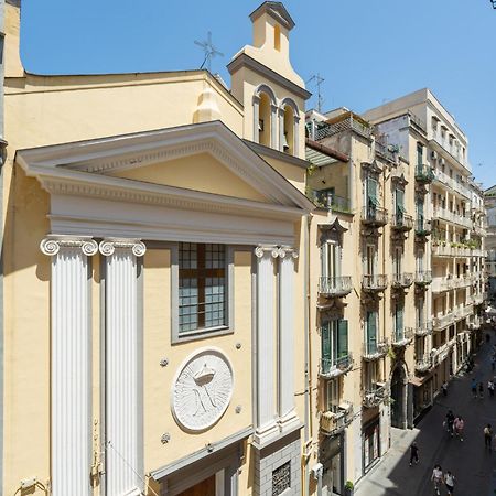 Апартаменты Aristocrat Chiaia Bridge Неаполь Экстерьер фото